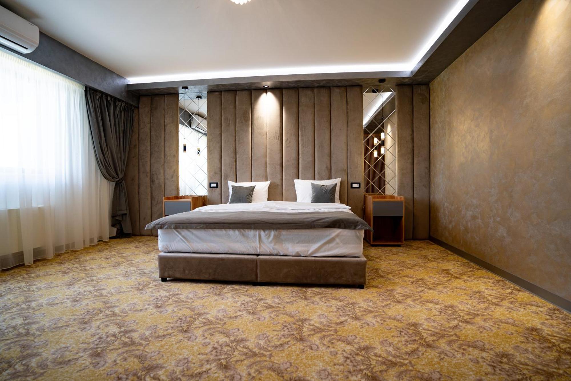 Hanul Domnesc Imperial Hotel & Spa Calan Luaran gambar