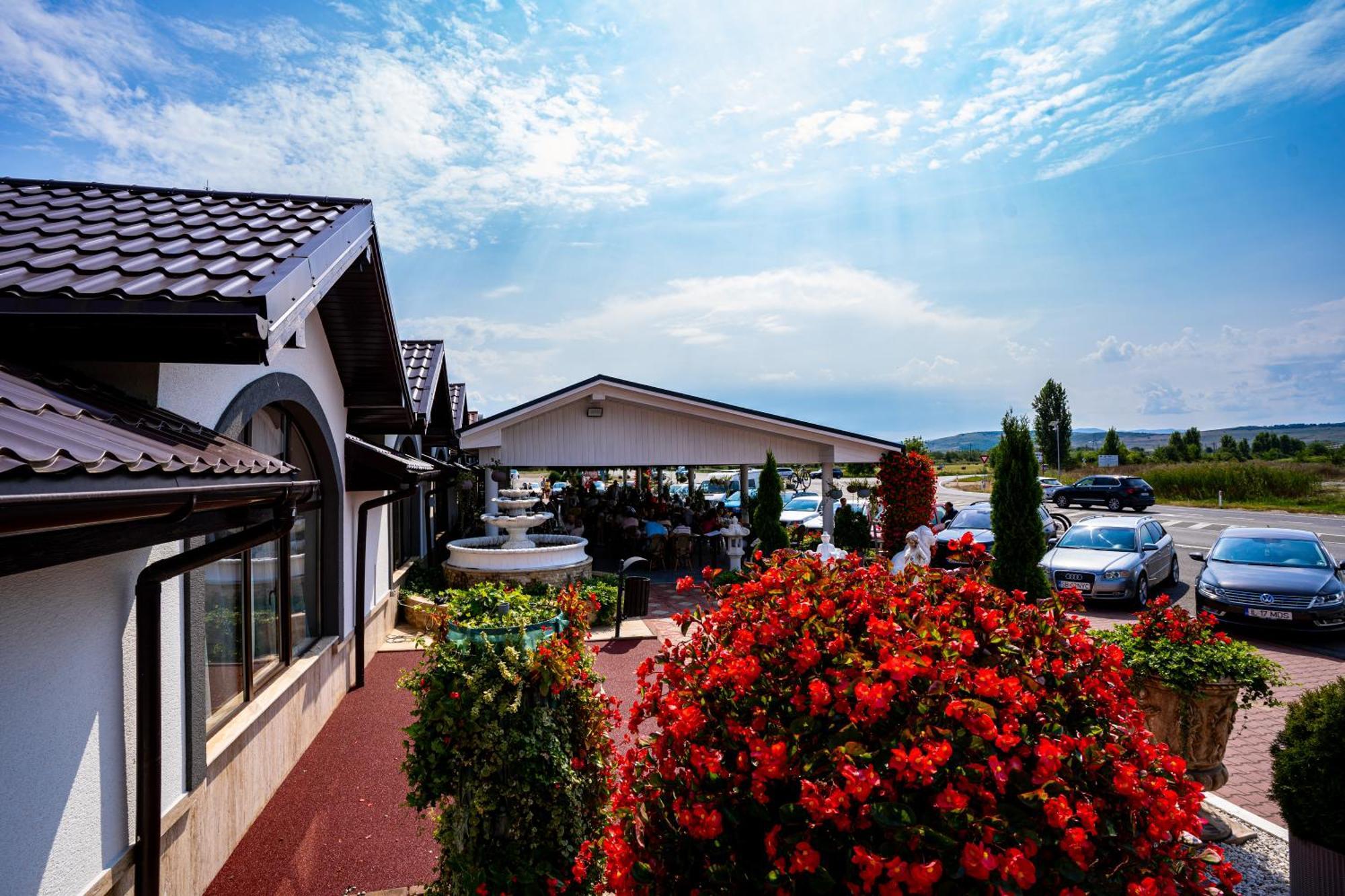 Hanul Domnesc Imperial Hotel & Spa Calan Luaran gambar