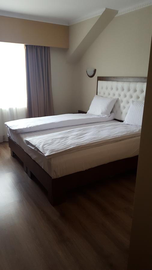 Hanul Domnesc Imperial Hotel & Spa Calan Luaran gambar